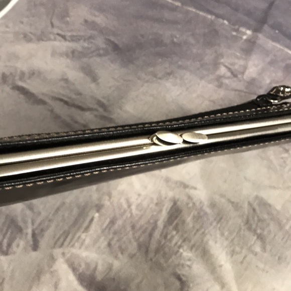 Net Fossil Executive Clutch Wallet - Picture 7 of 12